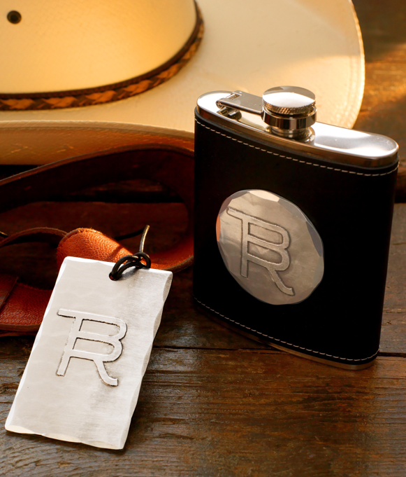 Bosque Ranch Wendell August Flask & Luggage Tag Set